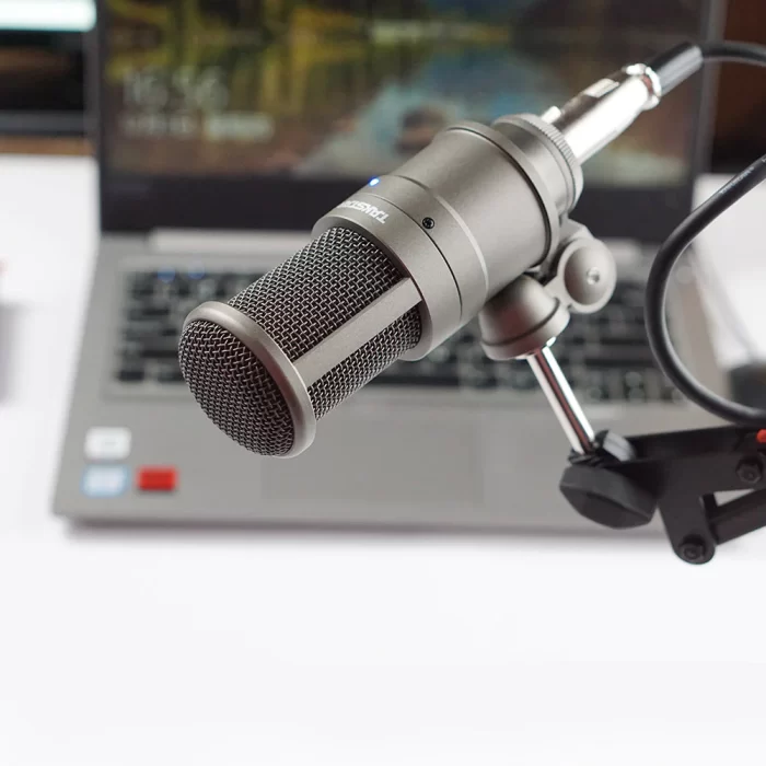 takstar sm-8b-s recording microphone connected to a laptop